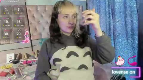 Snapshot of sweet_emmili chatting on 07/03/26, 12:33 emmili online show from 07/03/26, 12:33