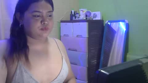 sweet_frex123 online show from 02/03/25, 09:08