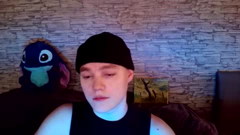 Snapshot of sweet_guys_ chatting on 11/27/25, 06:37 Jack online show from 11/27/25, 06:37