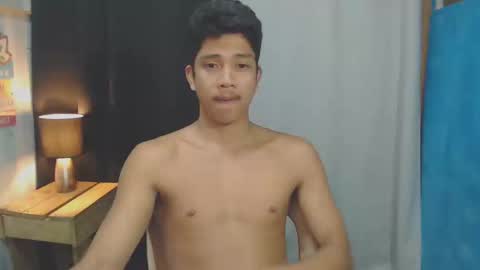 sweet_guyxx online show from 01/05/25, 01:36
