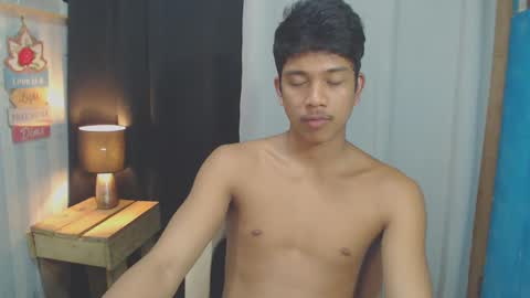 sweet_guyxx online show from 01/08/25, 05:05