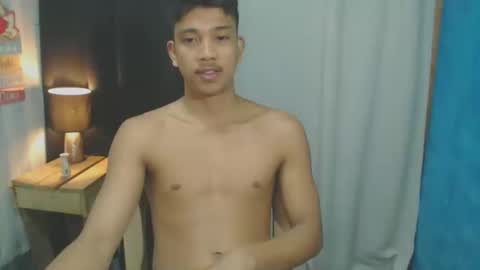 sweet_guyxx online show from 01/13/25, 02:11
