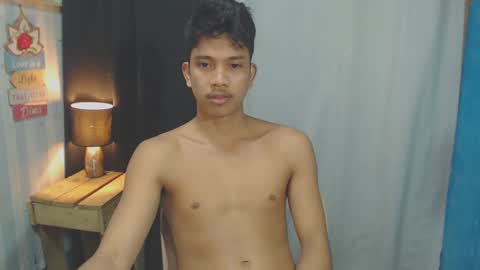 sweet_guyxx online show from 01/27/25, 12:16