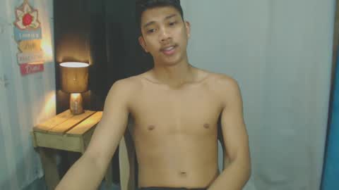 sweet_guyxx online show from 01/30/25, 09:36