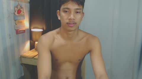 sweet_guyxx online show from 02/03/25, 04:31
