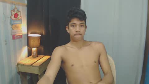 sweet_guyxx online show from 02/10/25, 05:52