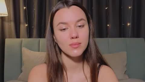 Snapshot of sweet_haeven chatting on 03/23/26, 04:49 Im Mia.LOVELY PATTERNS 100 120 160 200 my toy buzzes from 2 tip online show from 03/23/26, 04:49