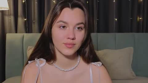 Snapshot of sweet_haeven chatting on 04/06/26, 05:47 Im Mia.LOVELY PATTERNS 100 120 160 200 my toy buzzes from 2 tip online show from 04/06/26, 05:47