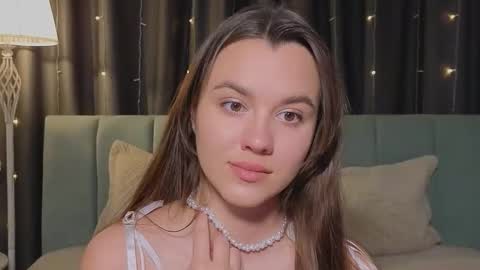 Snapshot of sweet_haeven chatting on 04/10/26, 07:29 Im Mia.LOVELY PATTERNS 100 120 160 200 my toy buzzes from 2 tip online show from 04/10/26, 07:29