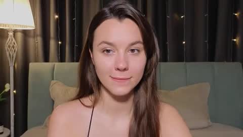 Snapshot of sweet_haeven chatting on 04/18/26, 08:20 Im Mia.LOVELY PATTERNS 100 120 160 200 my toy buzzes from 2 tip online show from 04/18/26, 08:20