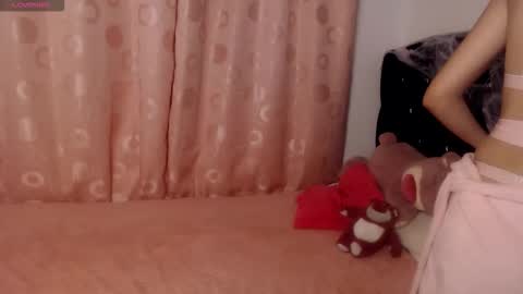 Hannah online show from 10/17/25, 10:07