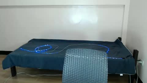 sophia daisy  online show from 02/05/25, 01:37