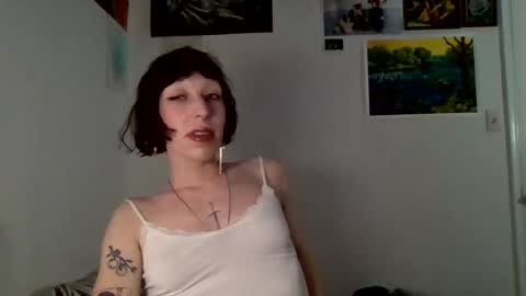 Snapshot of sweet_harvey chatting on 04/01/26, 12:33 sweet_harvey online show from 04/01/26, 12:33