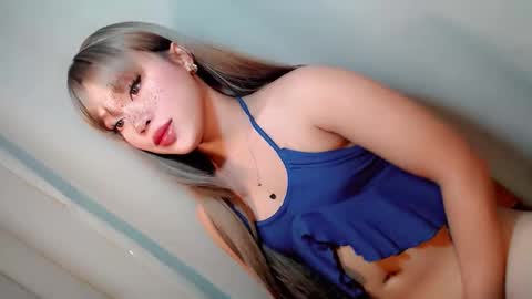 Snapshot of sweet_honeylove chatting on 03/16/26, 04:51 Anisha online show from 03/16/26, 04:51