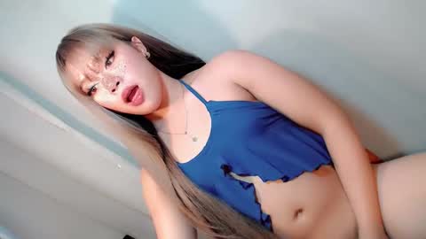 Snapshot of sweet_honeylove chatting on 03/16/26, 05:55 Anisha online show from 03/16/26, 05:55