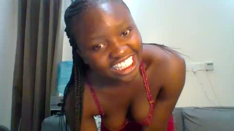 ESTHER NEEMA online show from 01/30/25, 07:50