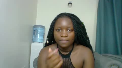 ESTHER NEEMA online show from 12/18/25, 04:29