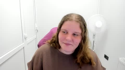 Karla online show from 07/11/26, 01:58