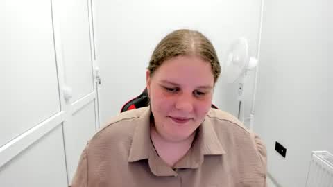 Karla online show from 07/20/26, 01:57