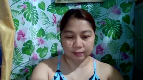 sweet_kayley online show from 12/19/24, 09:49