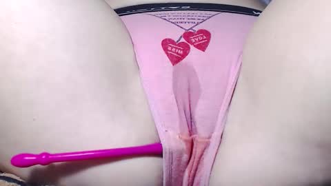 Kitten online show from 11/13/25, 06:01