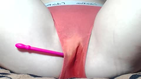 Snapshot of sweet_kitten25 chatting on 03/20/26, 05:34 Kitten online show from 03/20/26, 05:34