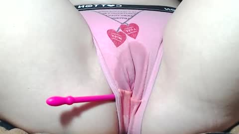 Snapshot of sweet_kitten25 chatting on 05/08/26, 08:52 Kitten online show from 05/08/26, 08:52