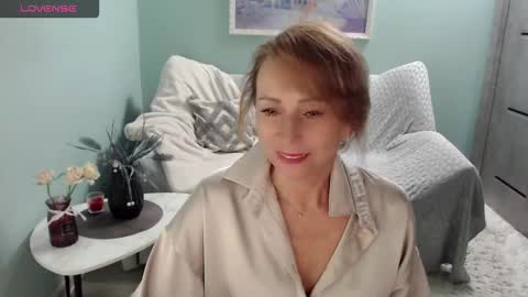 Helen online show from 09/12/25, 05:29