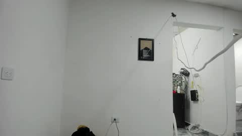 sweet_kitty_777 online show from 04/24/26, 07:11