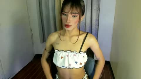 sweet_kyliexx online show from 06/14/26, 05:42
