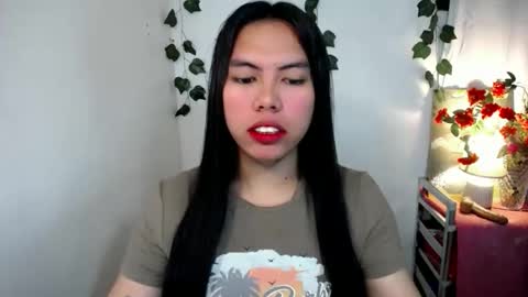 Snapshot of sweet_kyline69 chatting on 10/07/25, 04:20 sweet_kyline69 online show from 10/07/25, 04:20