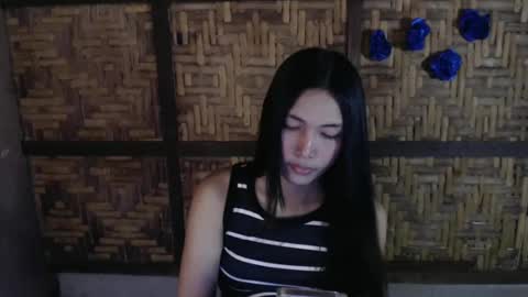 sweet_lady14 online show from 05/20/26, 02:56