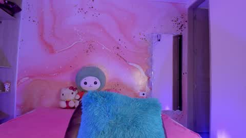Snapshot of sweet_lemariee_ chatting on 01/07/26, 12:40 Lemarie online show from 01/07/26, 12:40