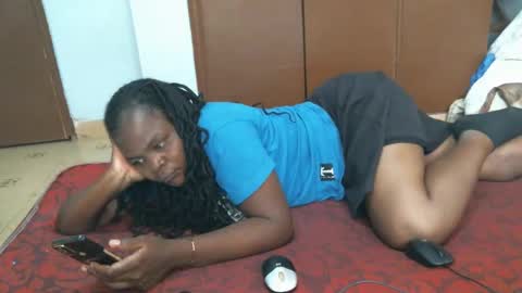 sweet_lilianah online show from 12/22/24, 12:49