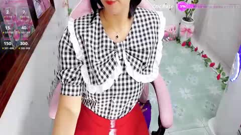Lily online show from 10/10/25, 07:35