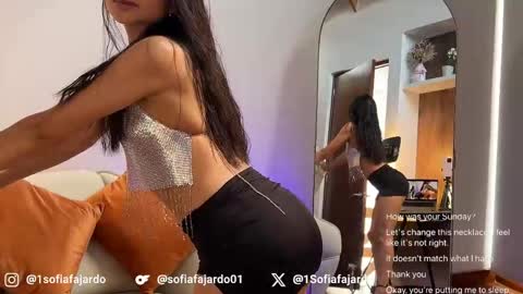 Snapshot of sweet_littleee chatting on 05/03/26, 06:25 free private online show from 05/03/26, 06:25
