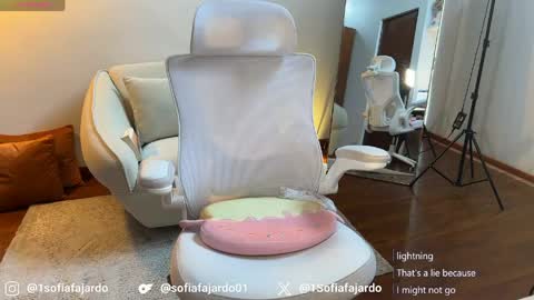 Snapshot of sweet_littleee chatting on 05/06/26, 12:21 free private online show from 05/06/26, 12:21