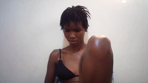 Snapshot of sweet_liz6510 chatting on 05/22/26, 02:44 Liz online show from 05/22/26, 02:44