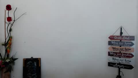 Snapshot of sweet_marie21 chatting on 10/11/25, 12:43 sweet_marie21 online show from 10/11/25, 12:43