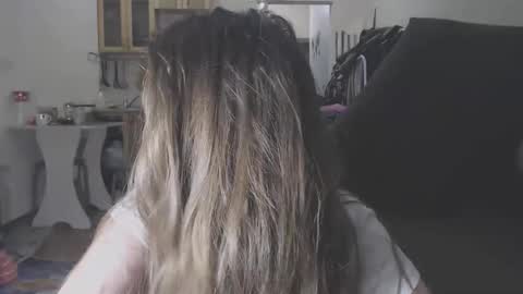 Snapshot of sweet_martinique chatting on 09/28/25, 02:33 TexasPAWG101 online show from 09/28/25, 02:33