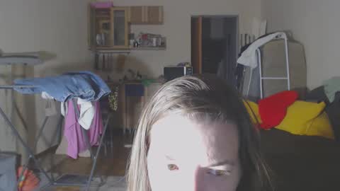 Snapshot of sweet_martinique chatting on 10/20/25, 02:01 TexasPAWG101 online show from 10/20/25, 02:01