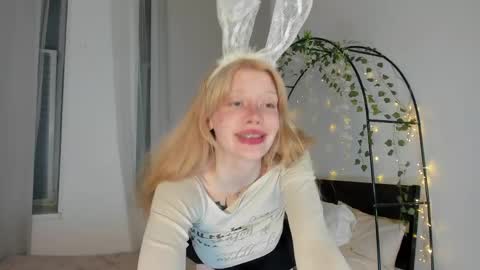 Snapshot of sweet_melissa133 chatting on 05/21/26, 09:33 Melissa. Join me on Fansly link in social medias online show from 05/21/26, 09:33