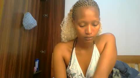 Snapshot of sweet_melod chatting on 03/07/26, 03:14 Linda online show from 03/07/26, 03:14