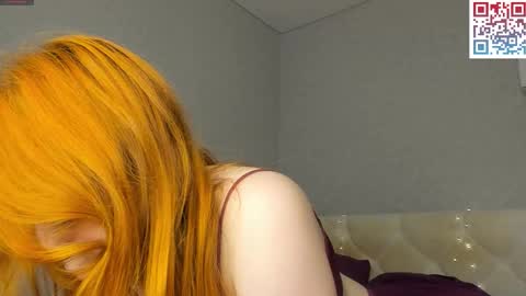 Snapshot of sweet_mia666 chatting on 10/19/25, 02:07 Mia online show from 10/19/25, 02:07