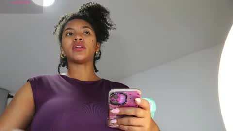 Snapshot of sweet_mia80 chatting on 05/04/26, 03:35 MIA online show from 05/04/26, 03:35