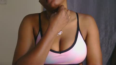 Snapshot of sweet_miah12 chatting on 03/11/26, 11:38 Queen debby online show from 03/11/26, 11:38