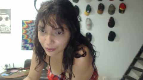 Snapshot of sweet_miamia chatting on 10/04/25, 07:17 sweet_miamia online show from 10/04/25, 07:17