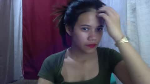 sweet_milkshake2004 online show from 10/05/25, 04:11