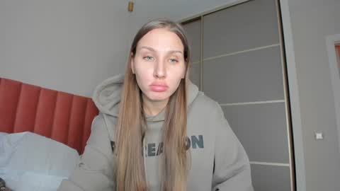 Snapshot of sweet_miss381 chatting on 01/12/25, 08:57 Sofi online show from 01/12/25, 08:57