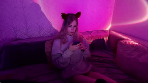 sweet_mol1y online show from 10/07/25, 03:47